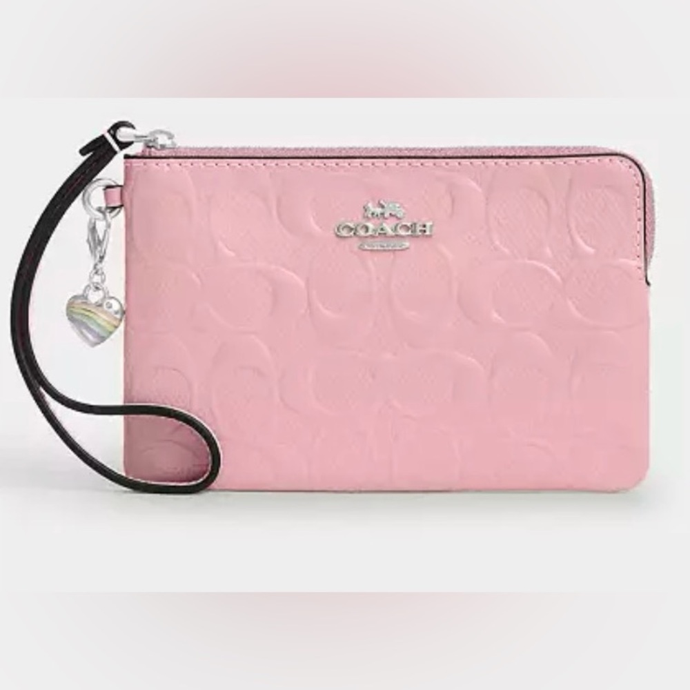 Corner Zip Wristlet In Signature Leather With Heart Charm